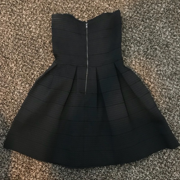 Sans Souci Black sweetheart strapless dress - Picture 2 of 6